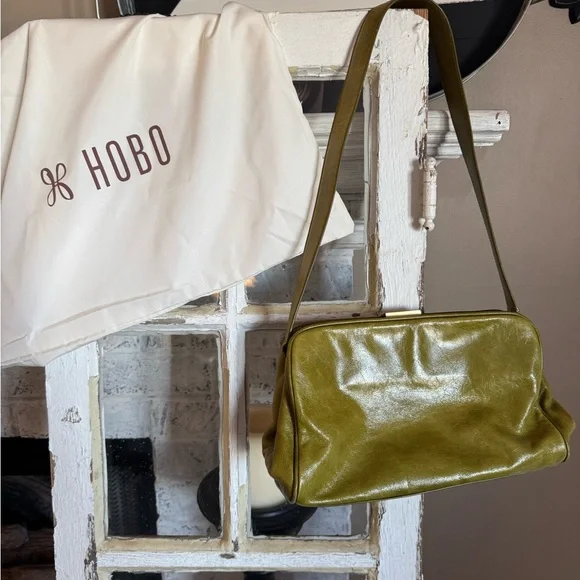 HOBO International Vintage Leather Hobo Bag - Picture 3 of 9